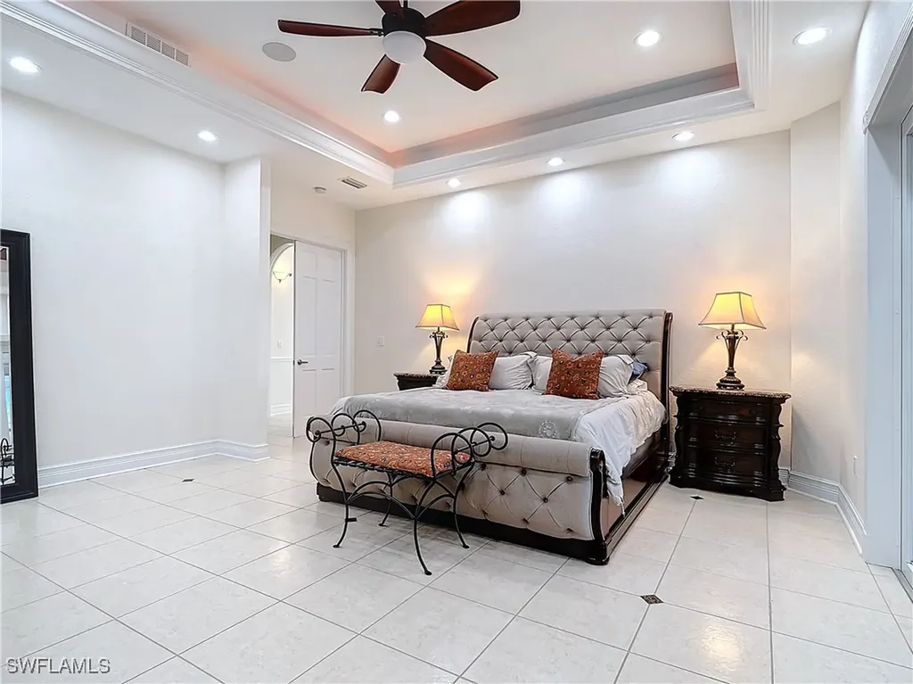 4411 Pine Ridge Road Naples FL 34119