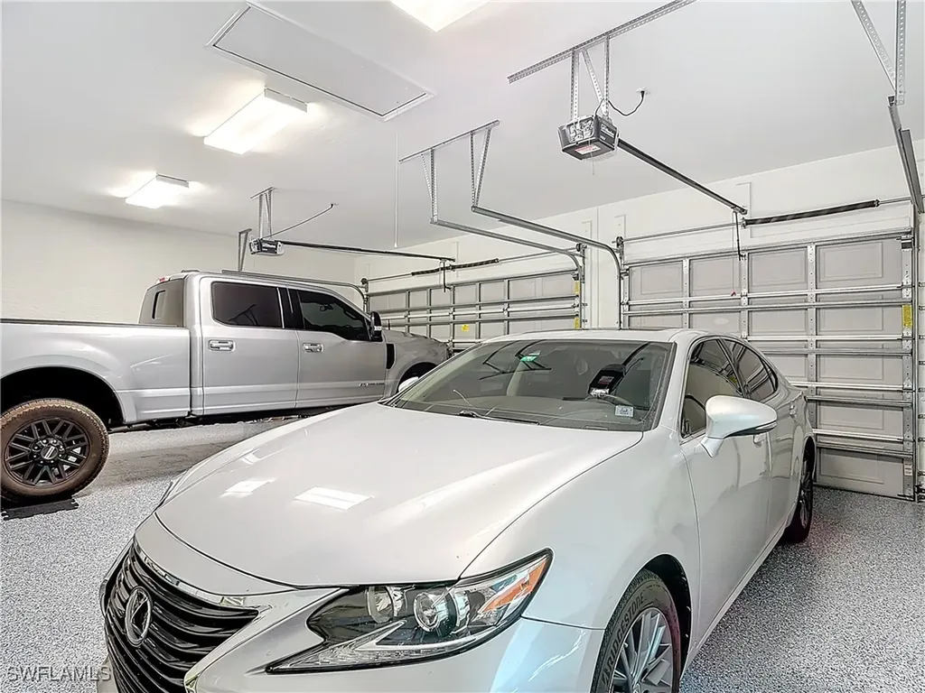 4411 Pine Ridge Road Naples FL 34119