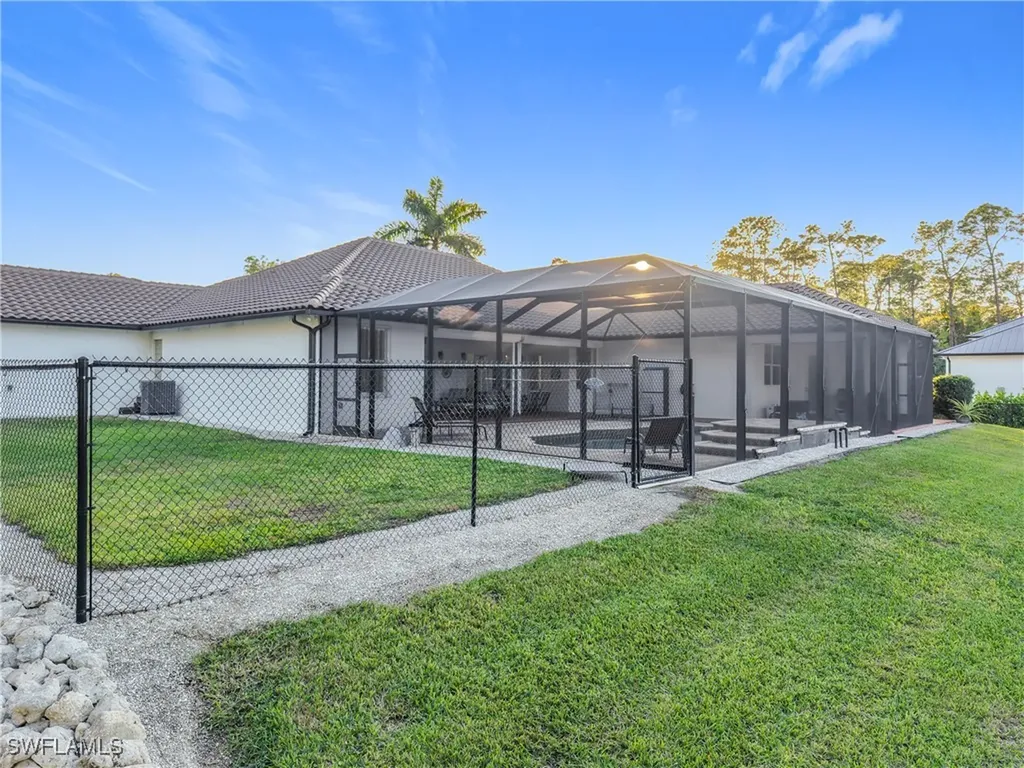 4411 Pine Ridge Road Naples FL 34119