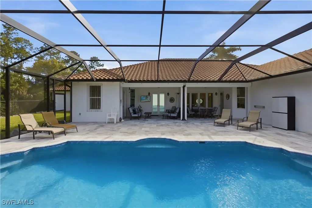 4411 Pine Ridge Road Naples FL 34119