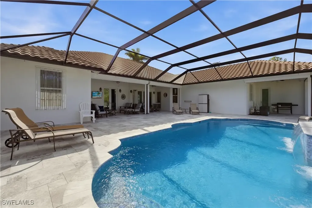 4411 Pine Ridge Road Naples FL 34119