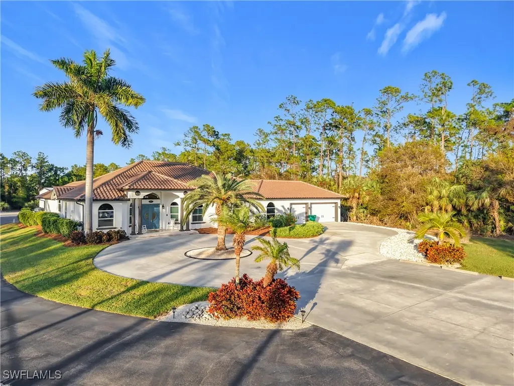4411 Pine Ridge Road Naples FL 34119