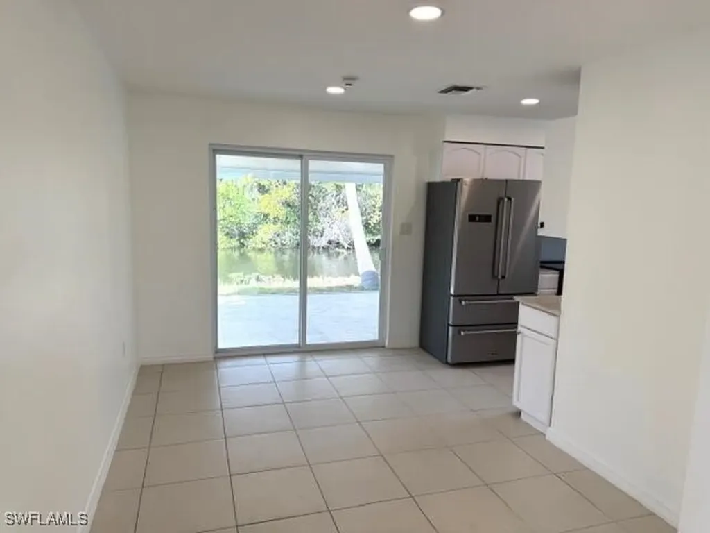 585 14th Street N Naples FL 34102