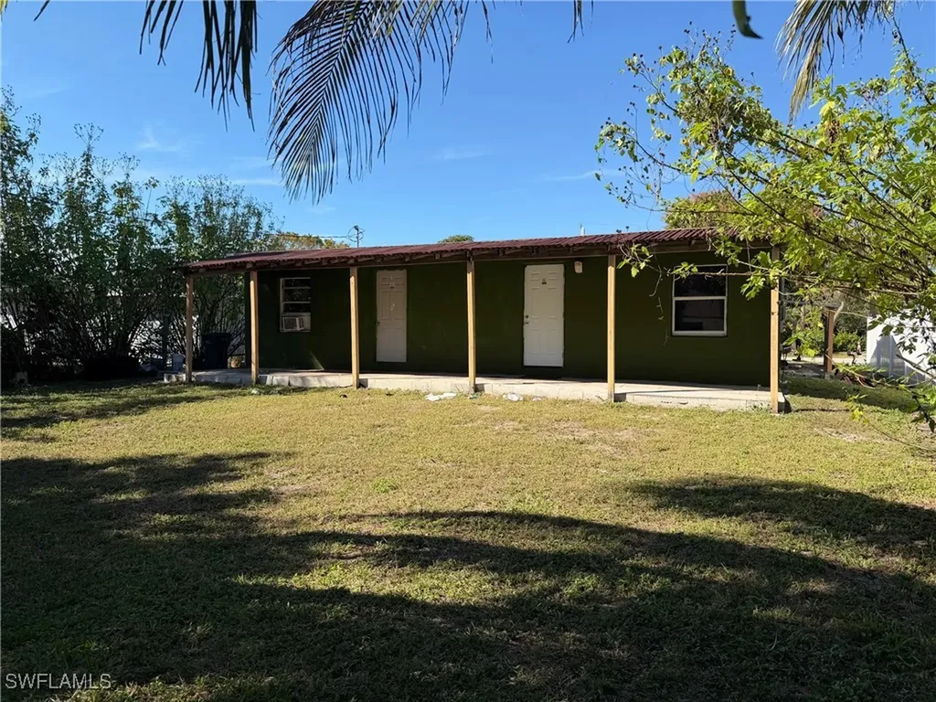 5370 Holland Street Naples FL 34113