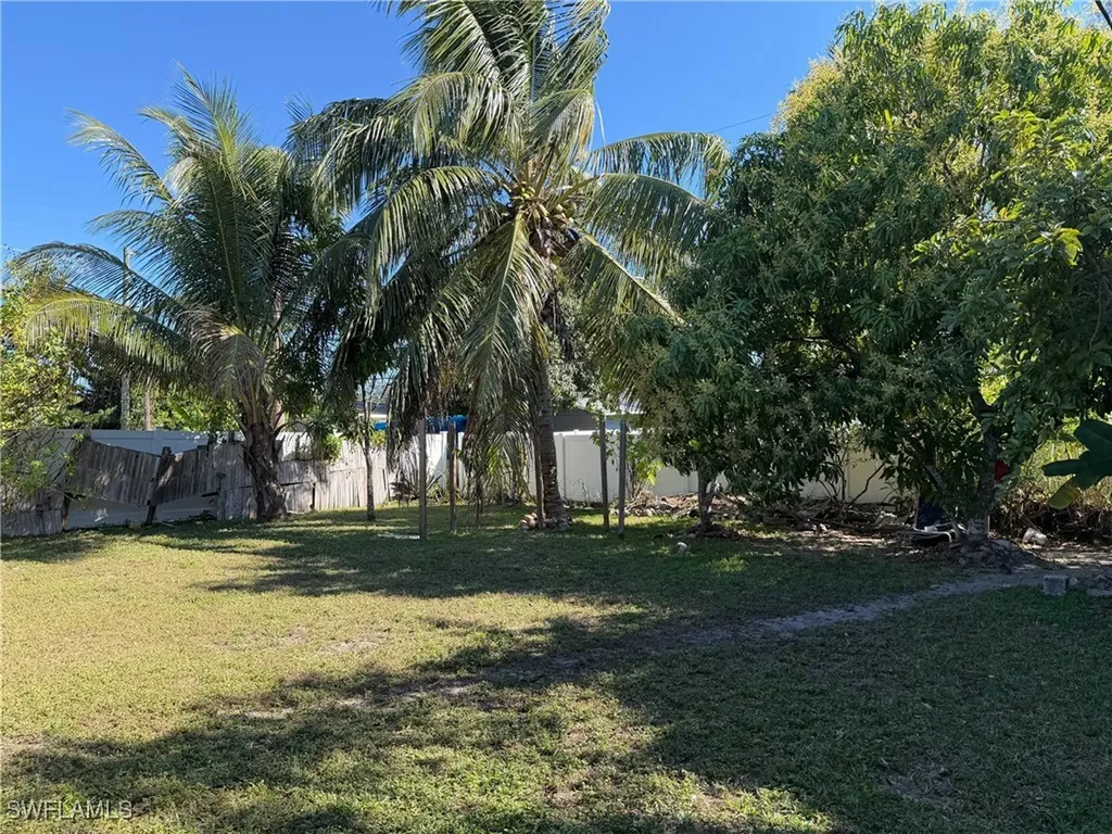5370 Holland Street Naples FL 34113