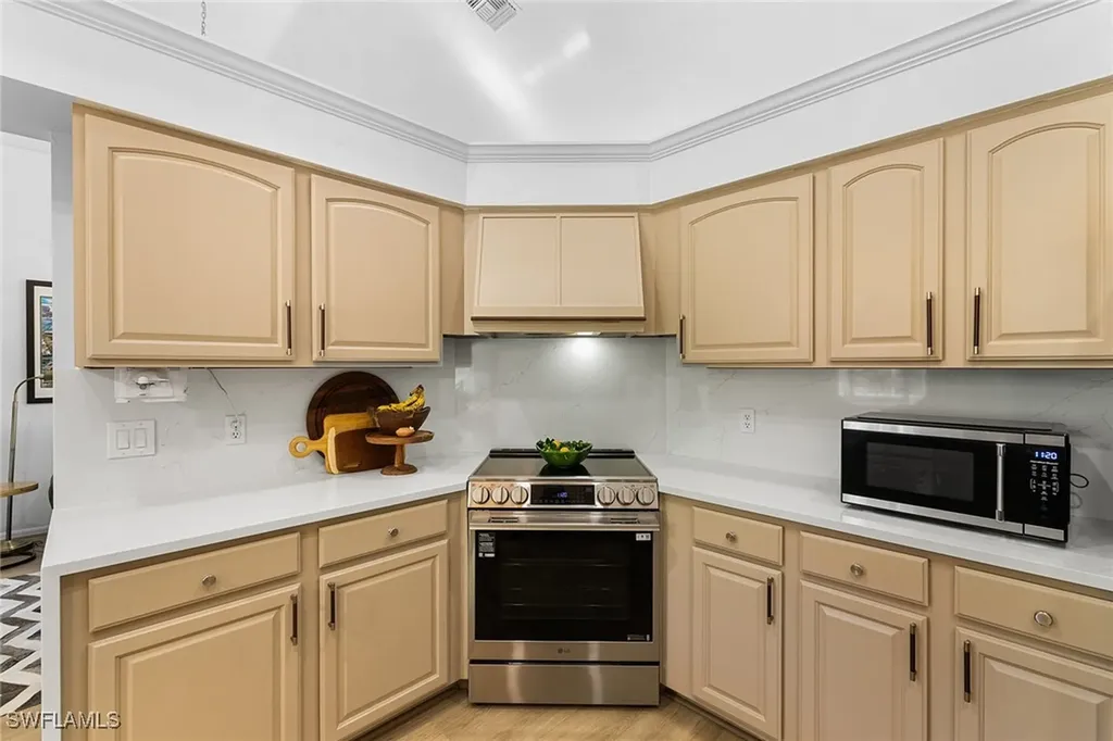 3261 8th Avenue SE Naples FL 34117