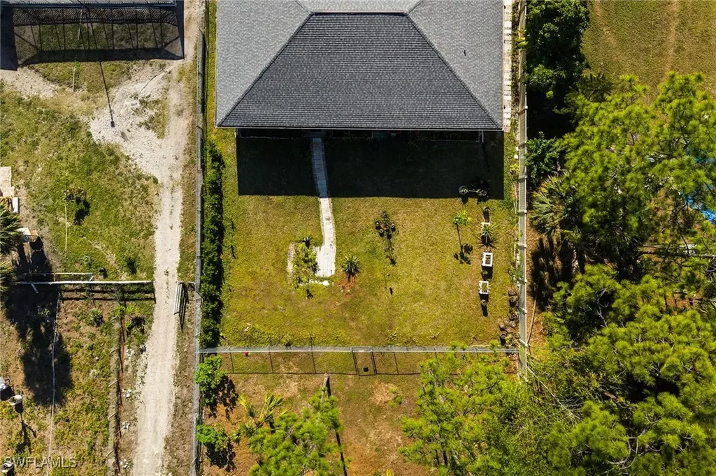 3261 8th Avenue SE Naples FL 34117