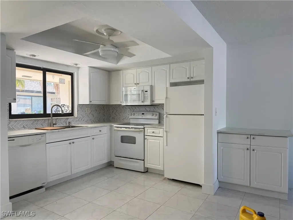 3318 Del Prado Boulevard S Cape Coral FL 33904