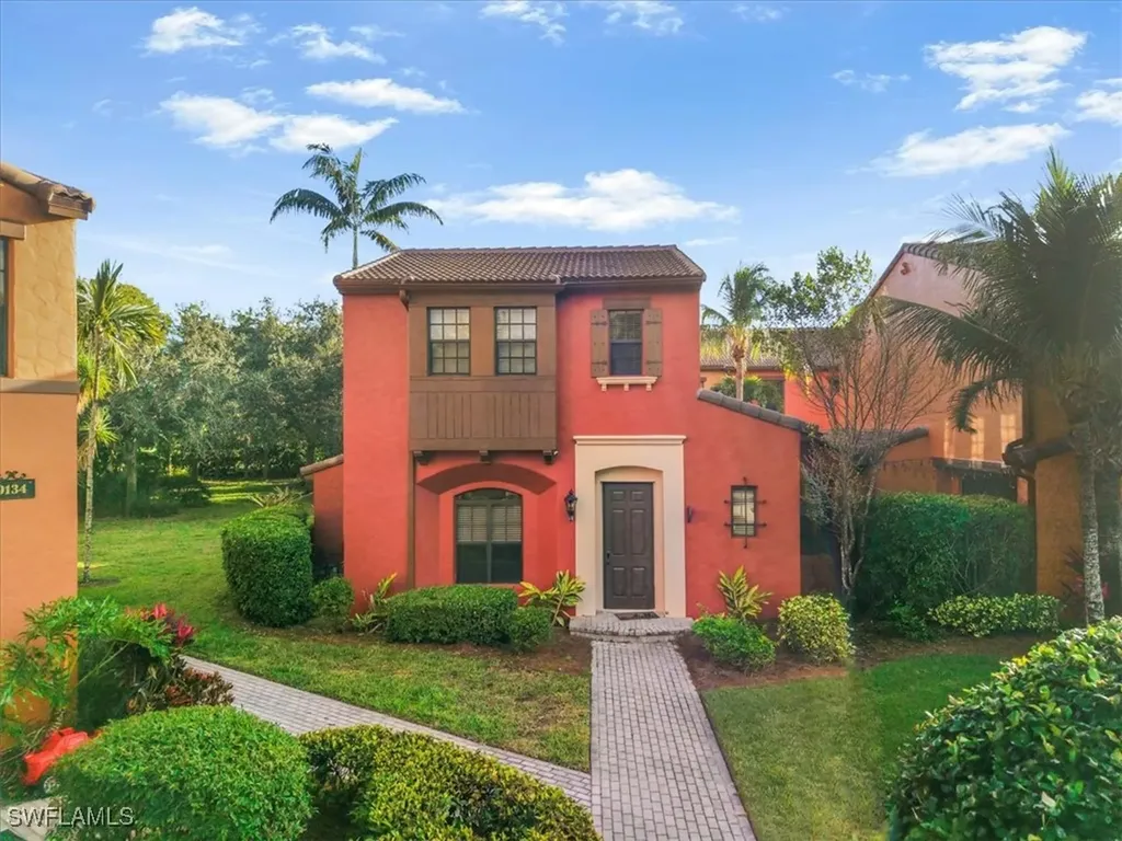 9138 Chula Vista Street Naples FL 34113