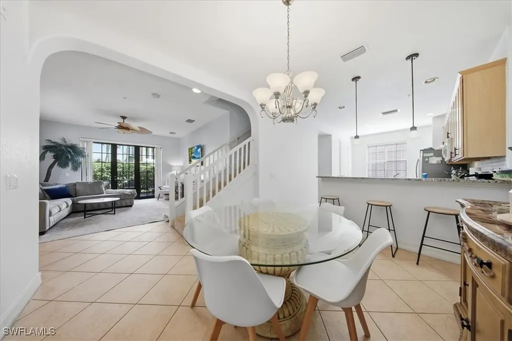 9138 Chula Vista Street Naples FL 34113