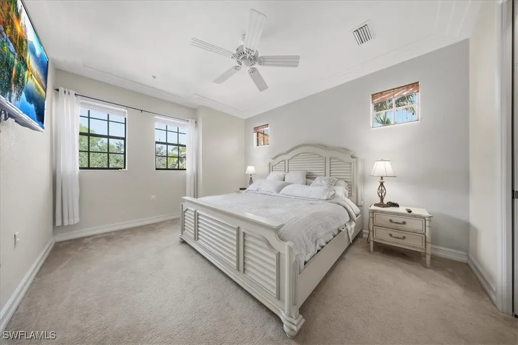 9138 Chula Vista Street Naples FL 34113