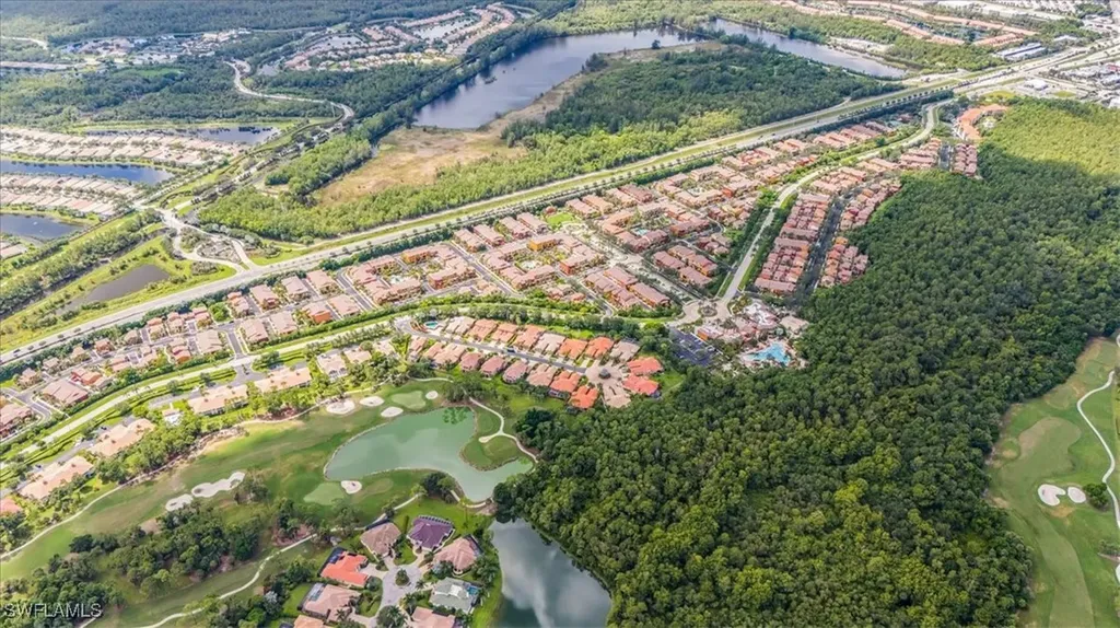 9138 Chula Vista Street Naples FL 34113