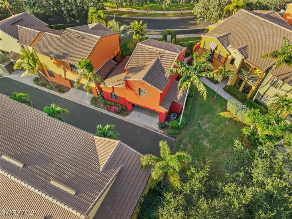 9138 Chula Vista Street Naples FL 34113
