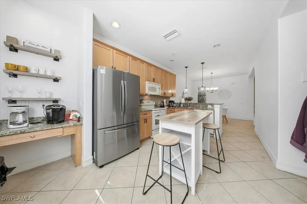 9138 Chula Vista Street Naples FL 34113