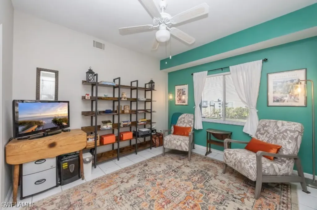 650 Saratoga Circle Naples FL 34104