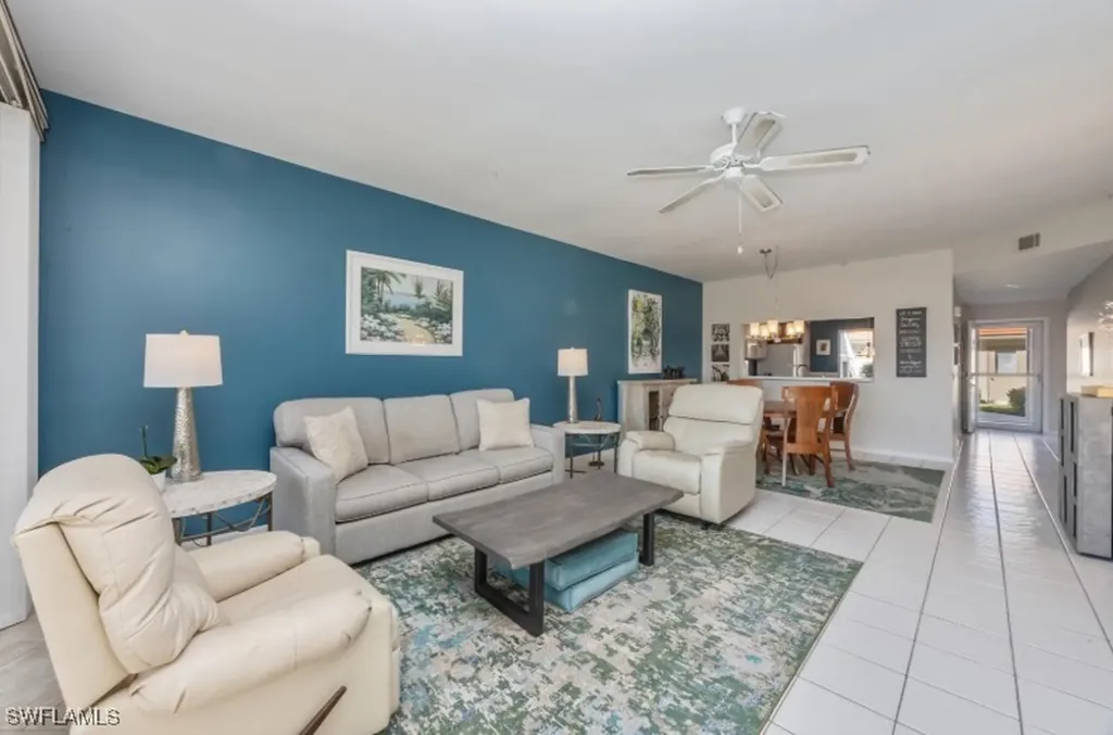 650 Saratoga Circle Naples FL 34104