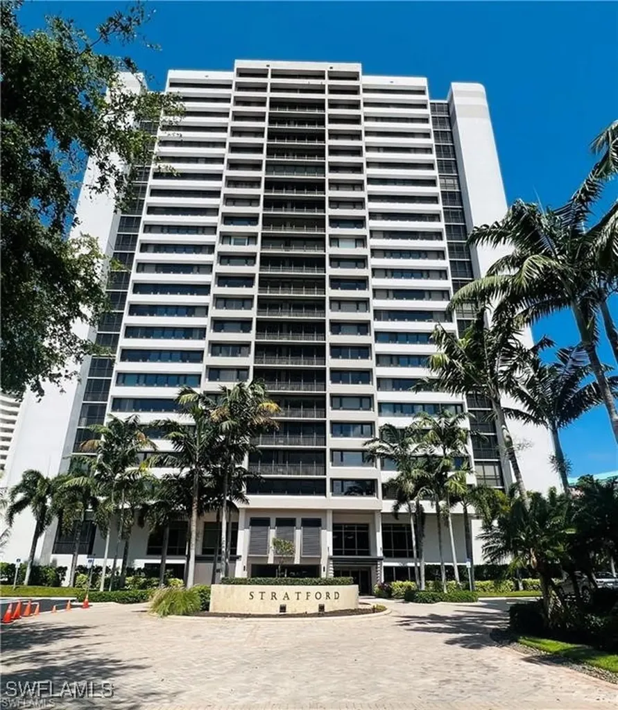 5601 Turtle Bay Drive W Naples FL 34108-2746