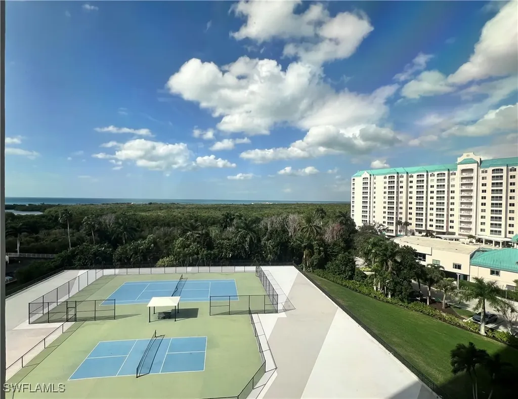 5601 Turtle Bay Drive W Naples FL 34108-2746