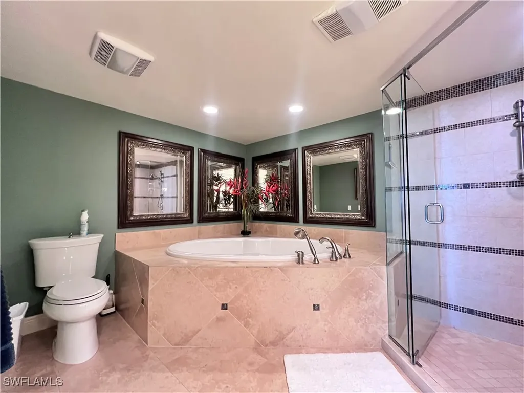 5601 Turtle Bay Drive W Naples FL 34108-2746