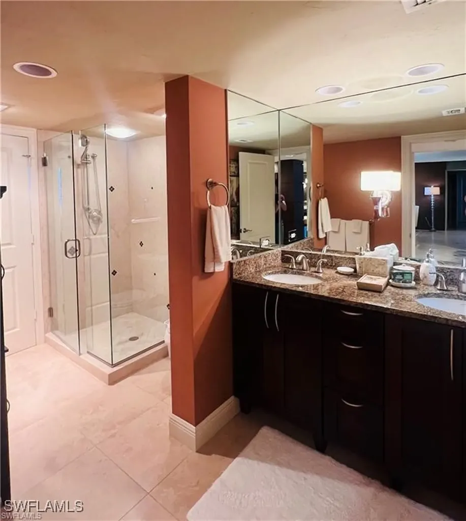 5601 Turtle Bay Drive W Naples FL 34108-2746