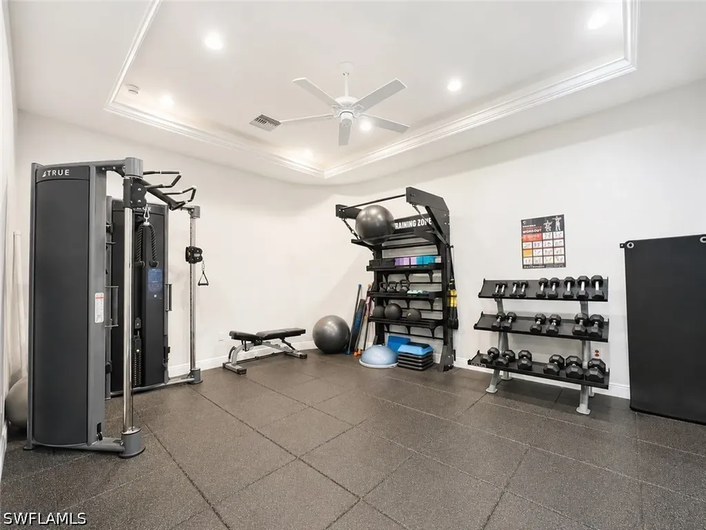 5601 Turtle Bay Drive W Naples FL 34108-2746