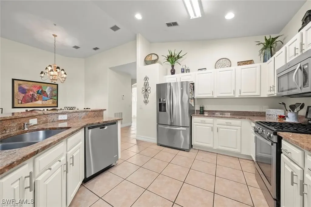 11053 Harbour Yacht Court Fort Myers FL 33908