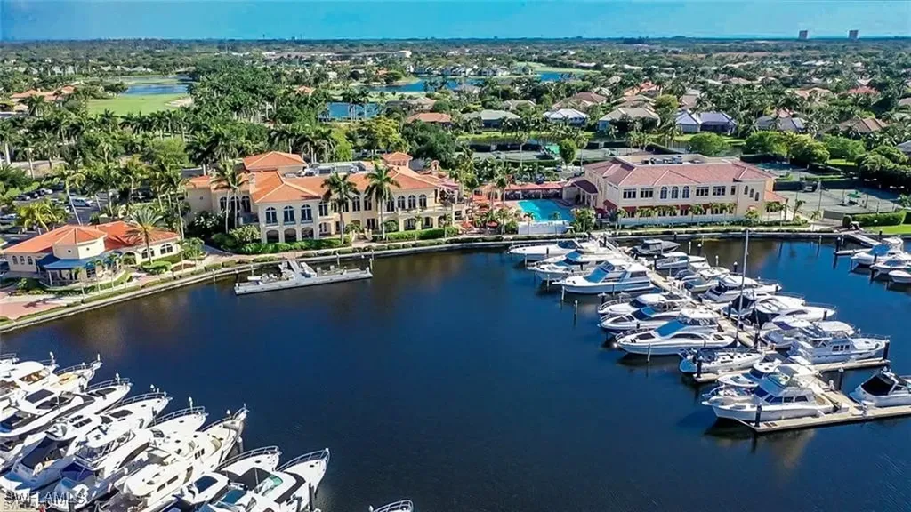 11053 Harbour Yacht Court Fort Myers FL 33908