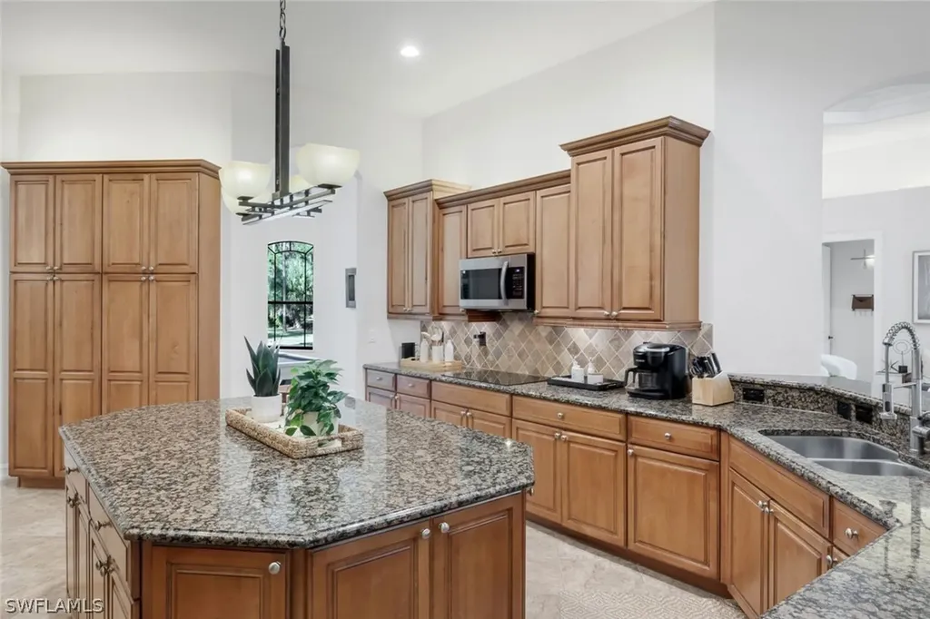 4480 1st Avenue NW Naples FL 34119