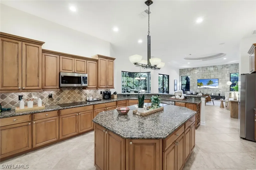 4480 1st Avenue NW Naples FL 34119