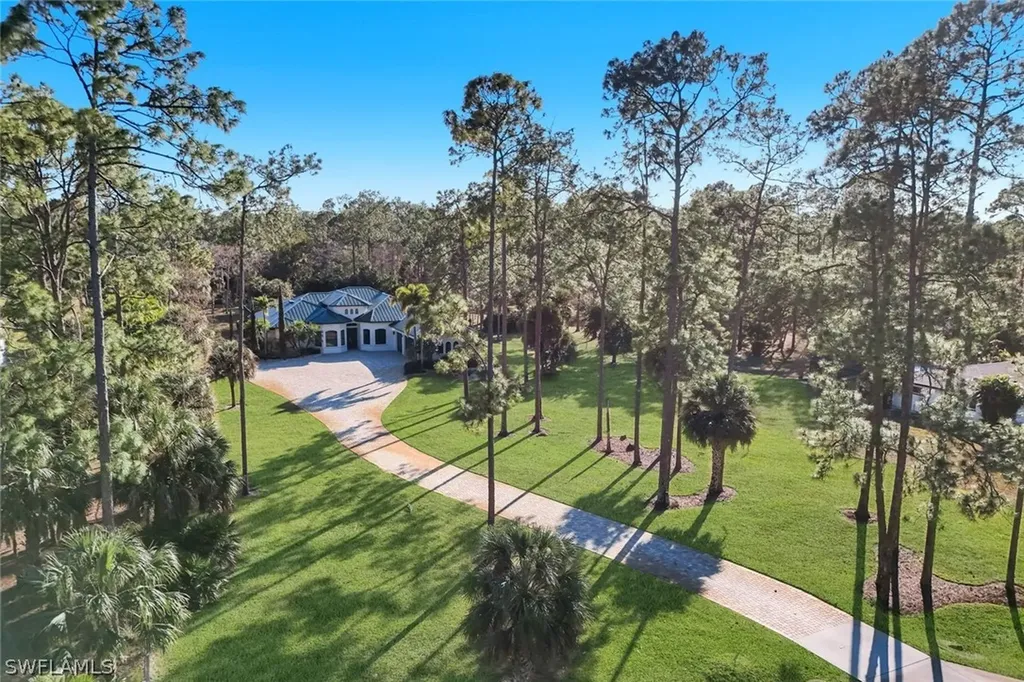 4480 1st Avenue NW Naples FL 34119