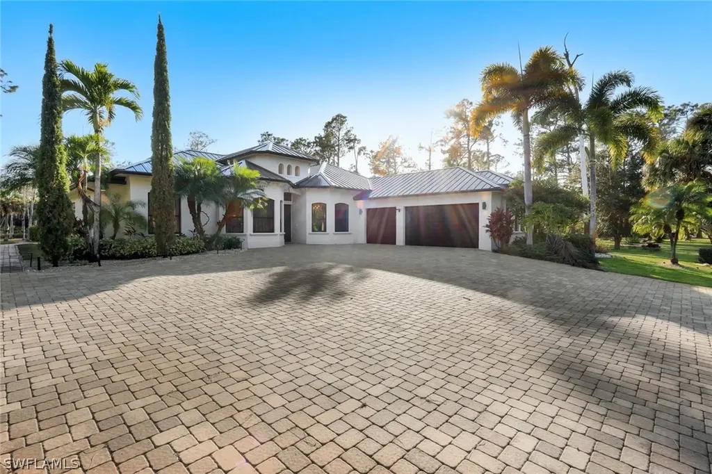 4480 1st Avenue NW Naples FL 34119