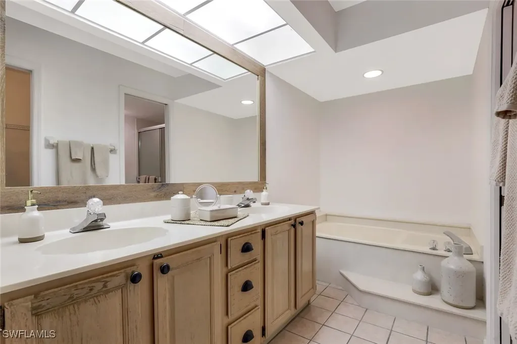 27100 Oakwood Lake Drive Bonita Springs FL 34134