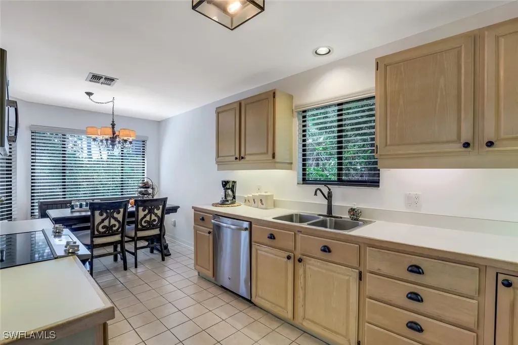 27100 Oakwood Lake Drive Bonita Springs FL 34134