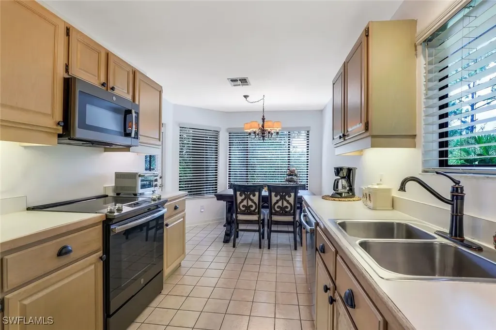 27100 Oakwood Lake Drive Bonita Springs FL 34134