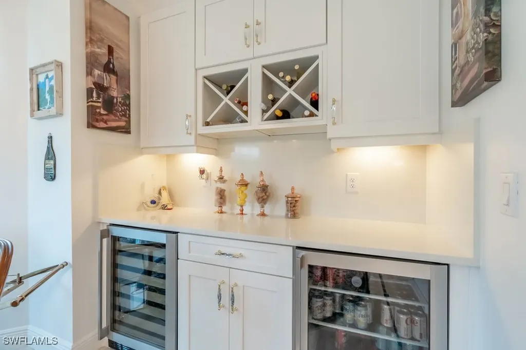 16347 Viansa Way Naples FL 34110