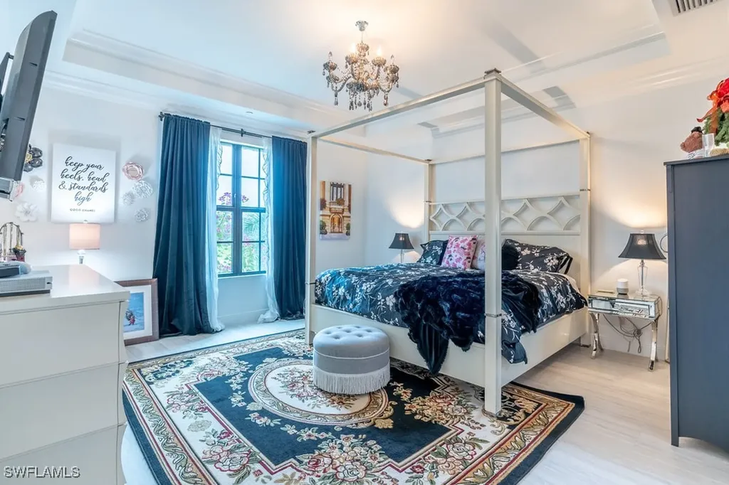 16347 Viansa Way Naples FL 34110