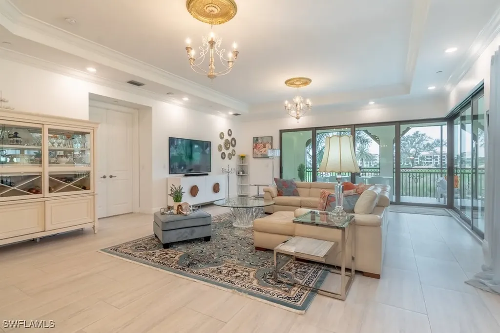 16347 Viansa Way Naples FL 34110