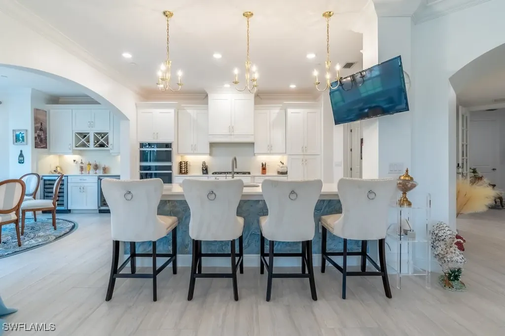 16347 Viansa Way Naples FL 34110