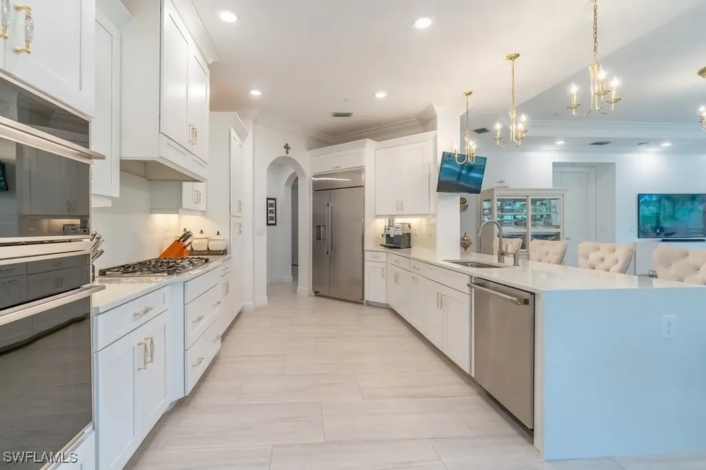 16347 Viansa Way Naples FL 34110