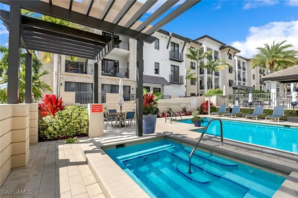 1035 3rd Avenue S Naples FL 34102