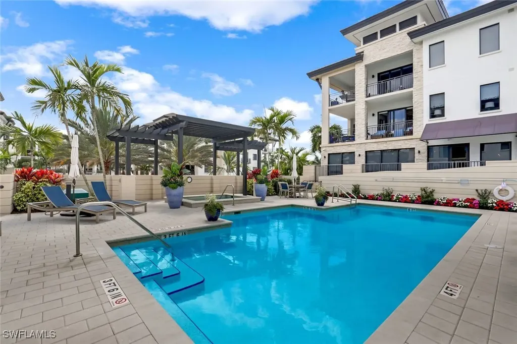 1035 3rd Avenue S Naples FL 34102