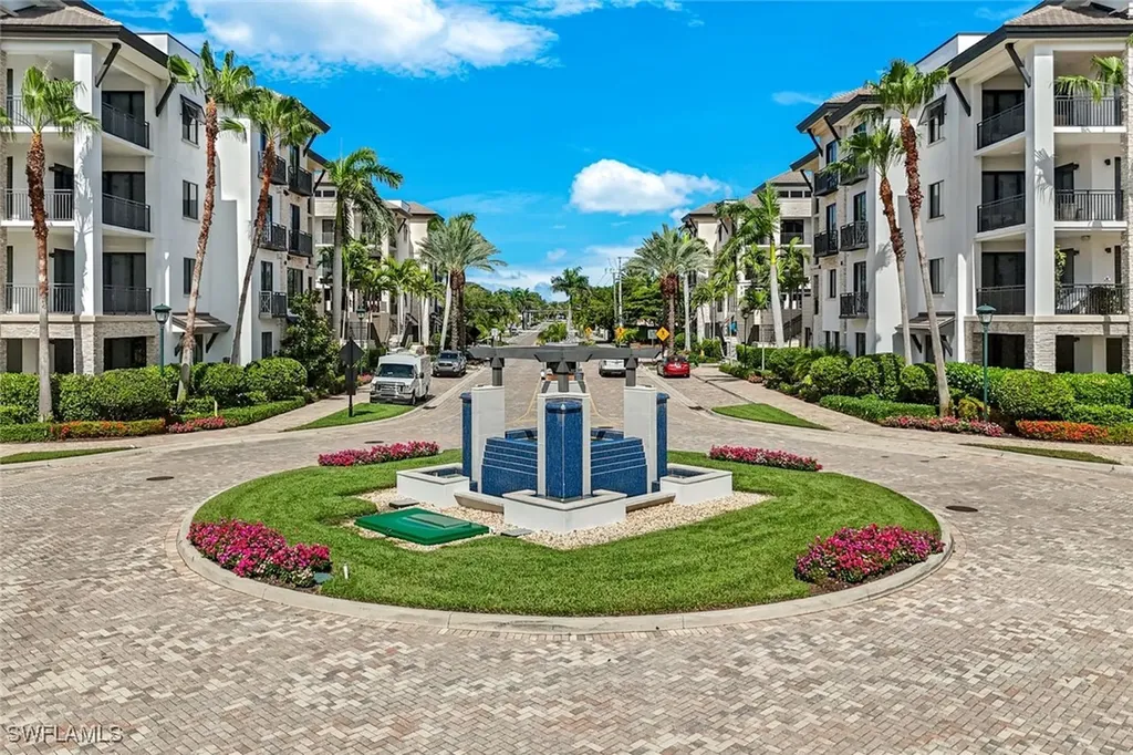1035 3rd Avenue S Naples FL 34102