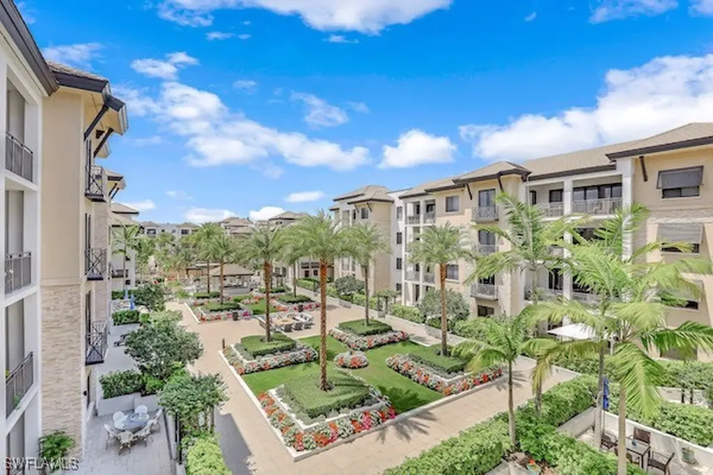 1035 3rd Avenue S Naples FL 34102