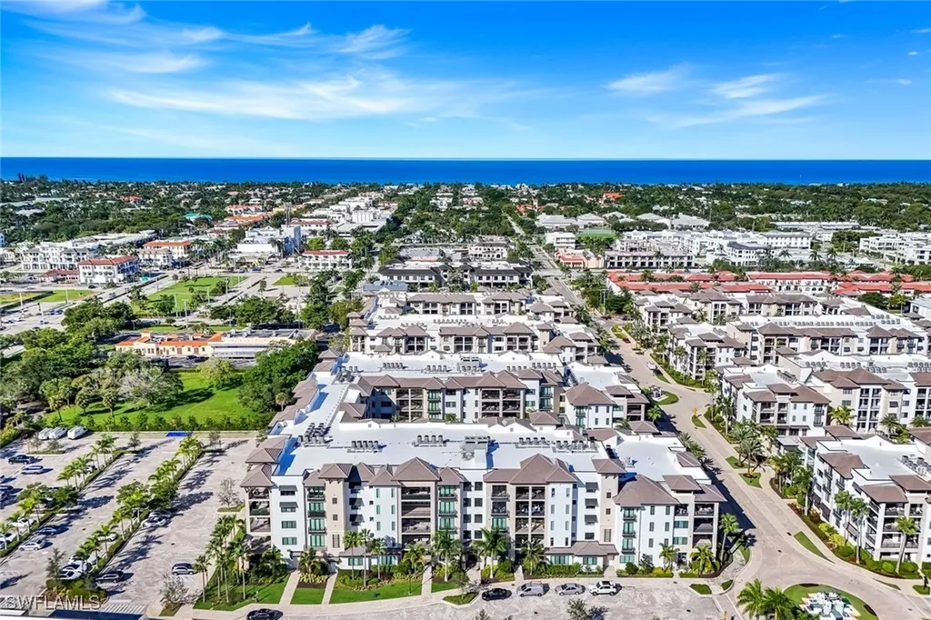 1035 3rd Avenue S Naples FL 34102