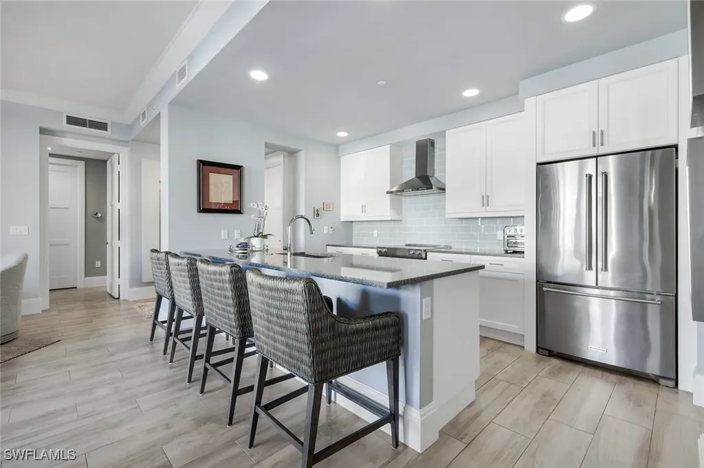 1035 3rd Avenue S Naples FL 34102