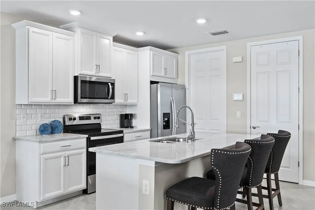 14558 Edgewater Circle Naples FL 34114