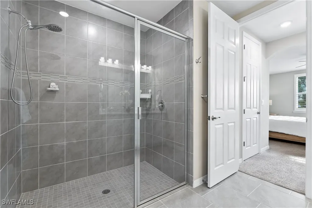 14558 Edgewater Circle Naples FL 34114