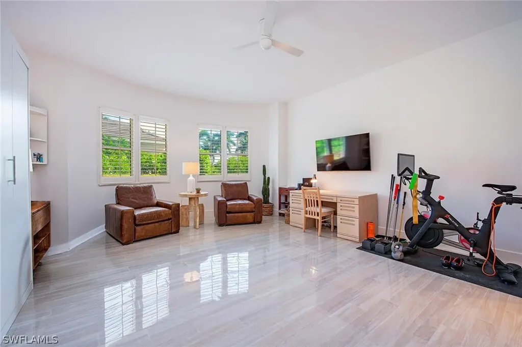 8665 Bay Colony Drive Naples FL 34108