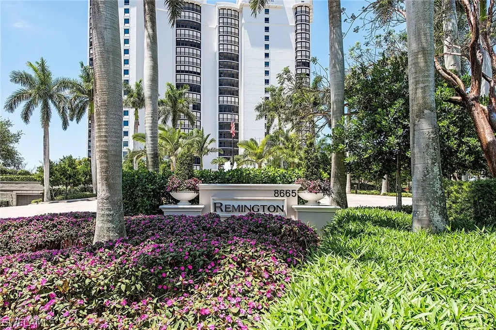 8665 Bay Colony Drive Naples FL 34108