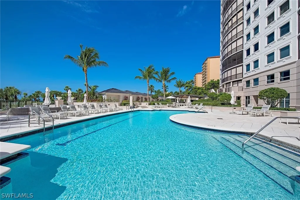 8665 Bay Colony Drive Naples FL 34108